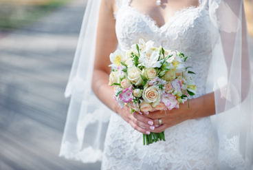 یقه لباس عروس: پیدا کردن جذاب ترین استایل برای شما