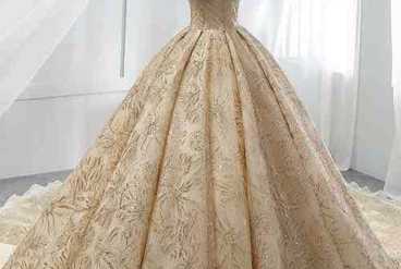 لباس عروس رنگی چه کاربردی دارد؟