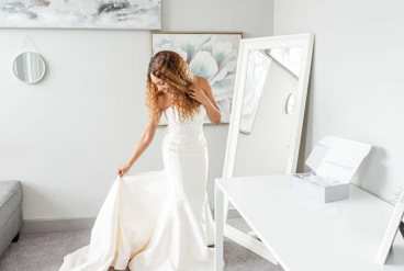 ظهور لباس عروس مجازی: امتحان کردن لباس مجلسی از خانه